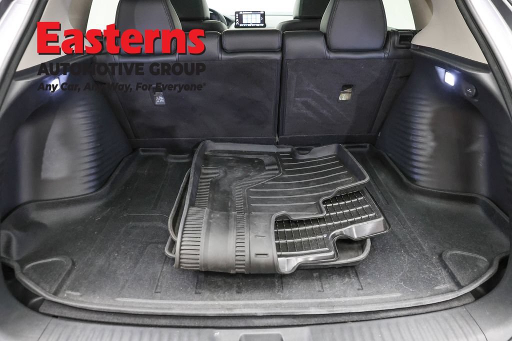 Used 2024 Honda HR-V EX-L image 9