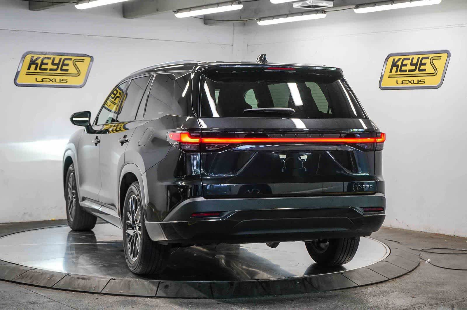 Used 2026 Lexus TX 350 FWD w/ Technology Package image 2
