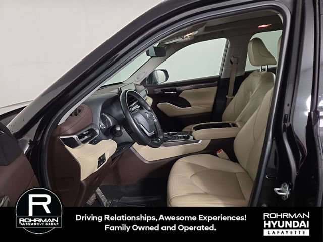 Used 2022 Toyota Highlander Platinum AWD/4WD image 12
