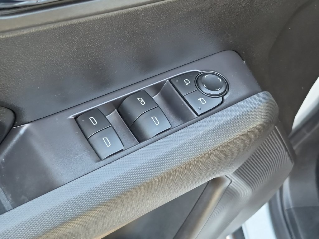 Used 2023 Chevrolet Colorado LT w/ LT Convenience Package II AWD/4WD image 19