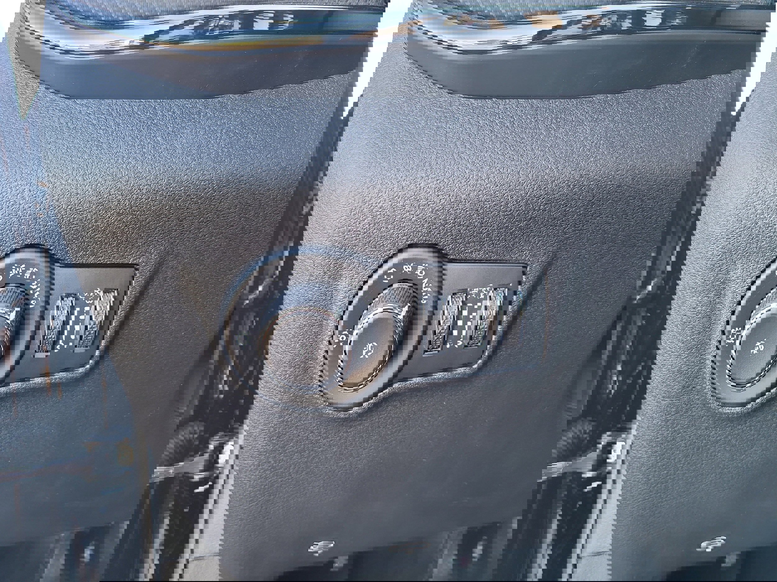 New 2026 Jeep Compass Limited image 21