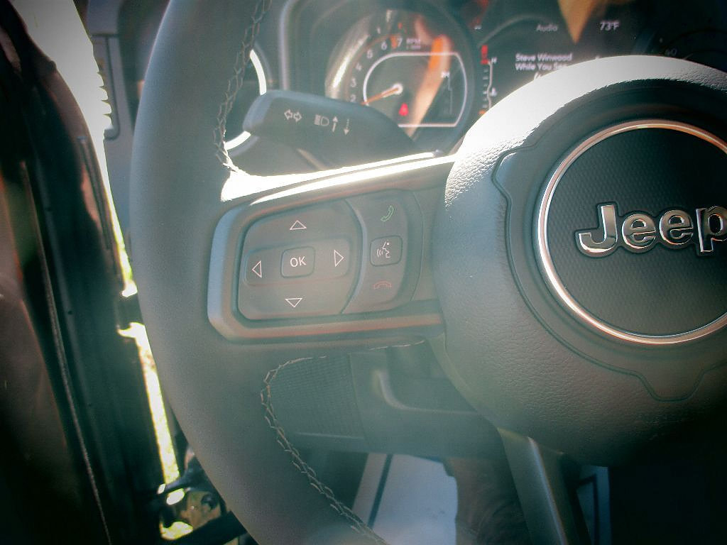 New 2025 Jeep Gladiator Sport AWD/4WD image 10