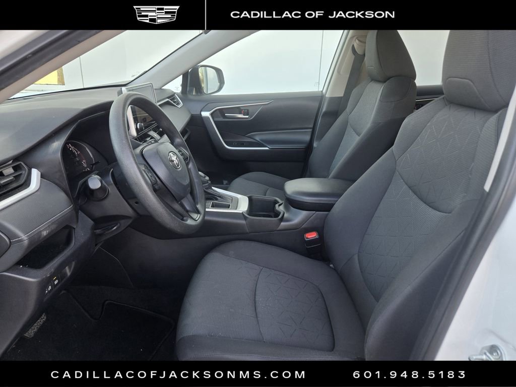 Used 2023 Toyota RAV4 XLE image 7