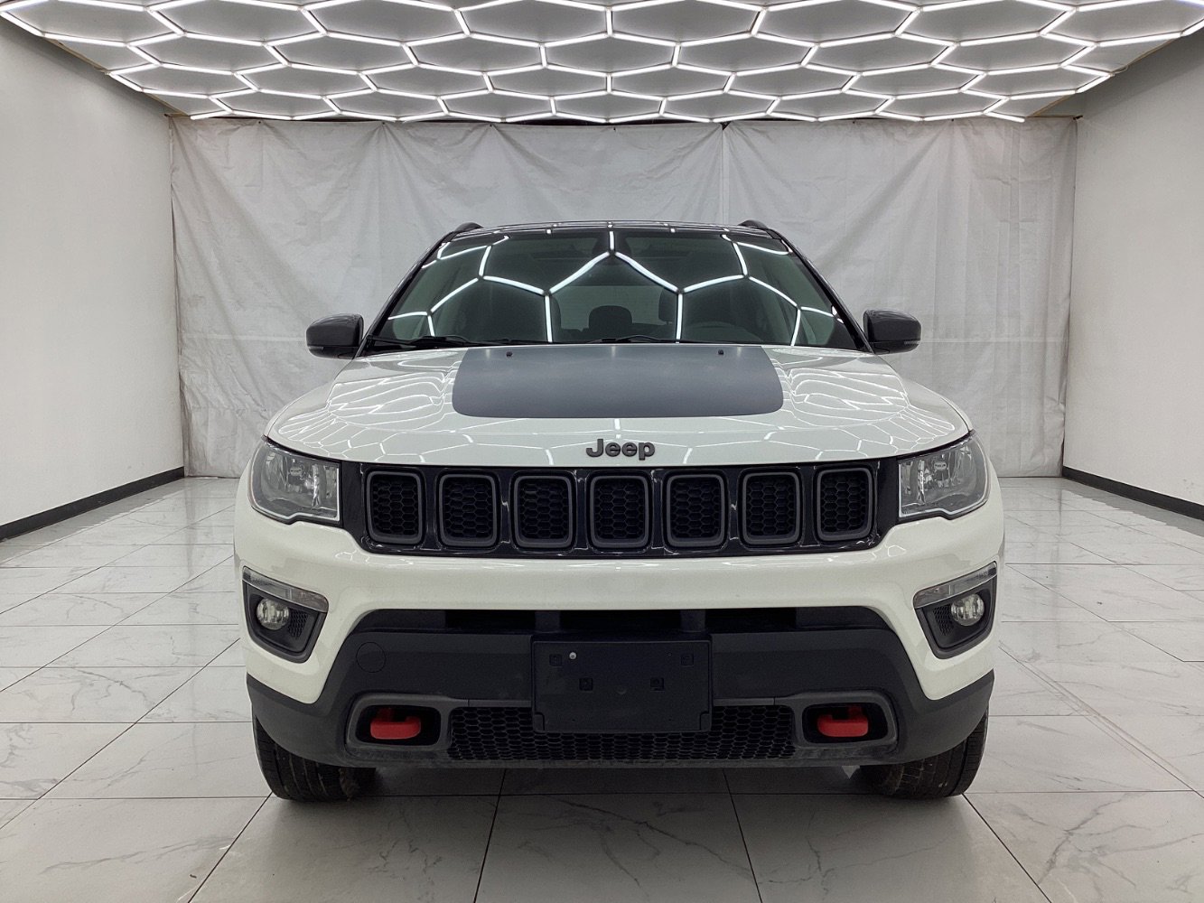 Used 2017 Jeep Compass Trailhawk w/ Leather Interior Group AWD/4WD image 5