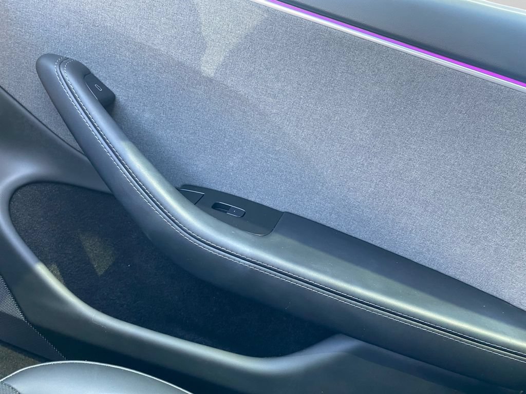 Used 2025 Tesla Model 3 RWD image 21