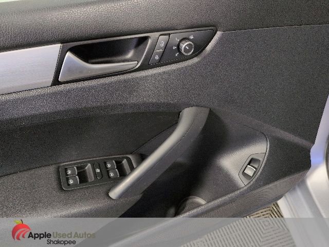 Used 2013 Volkswagen Passat 2.5 SE FWD image 11