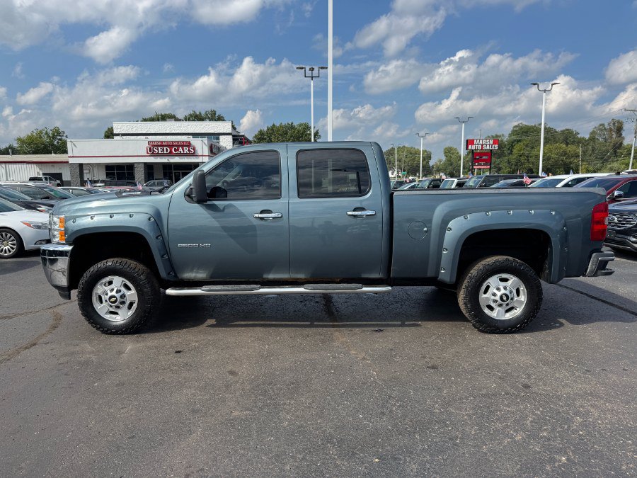 Used 2014 Chevrolet Silverado 2500 W/T AWD/4WD image 2
