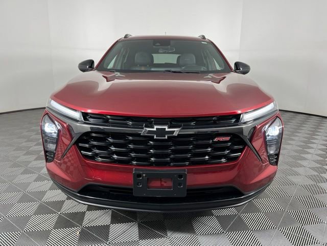 Used 2024 Chevrolet Trax RS w/ Sunroof Package FWD image 5