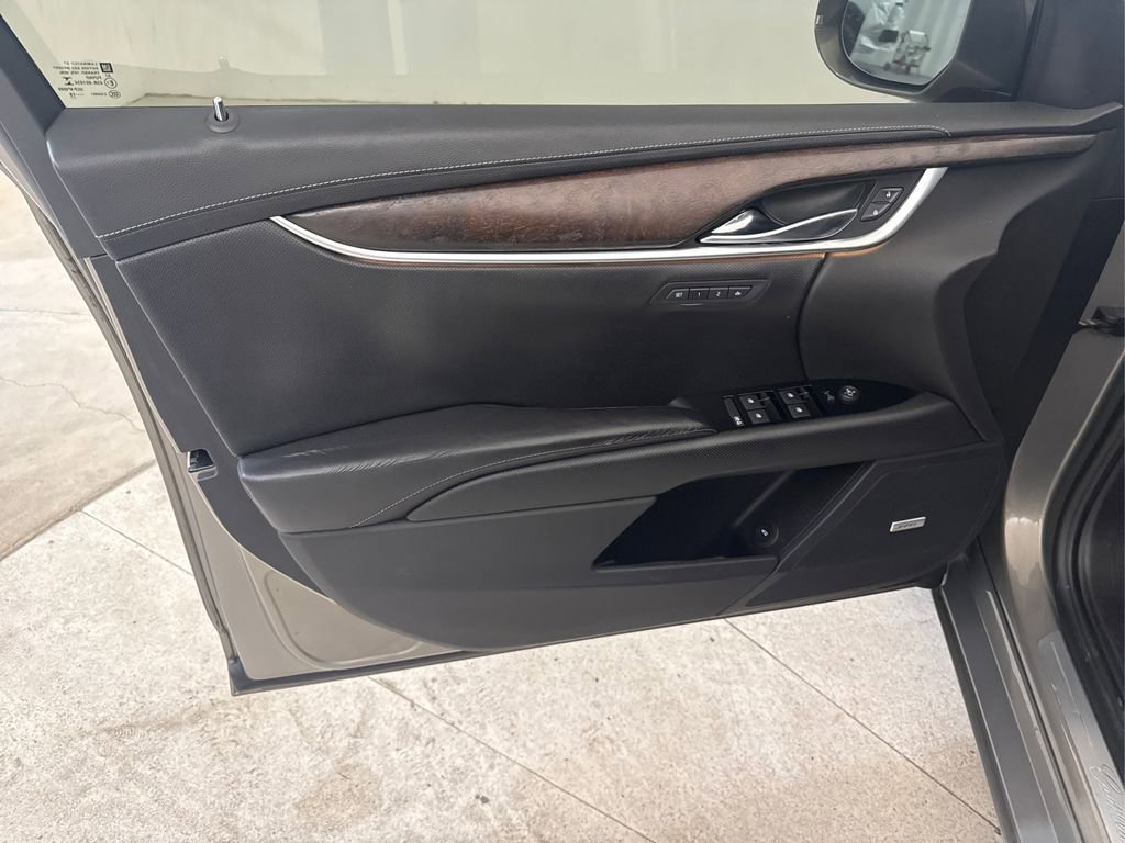 Used 2019 Cadillac XTS Luxury FWD image 30