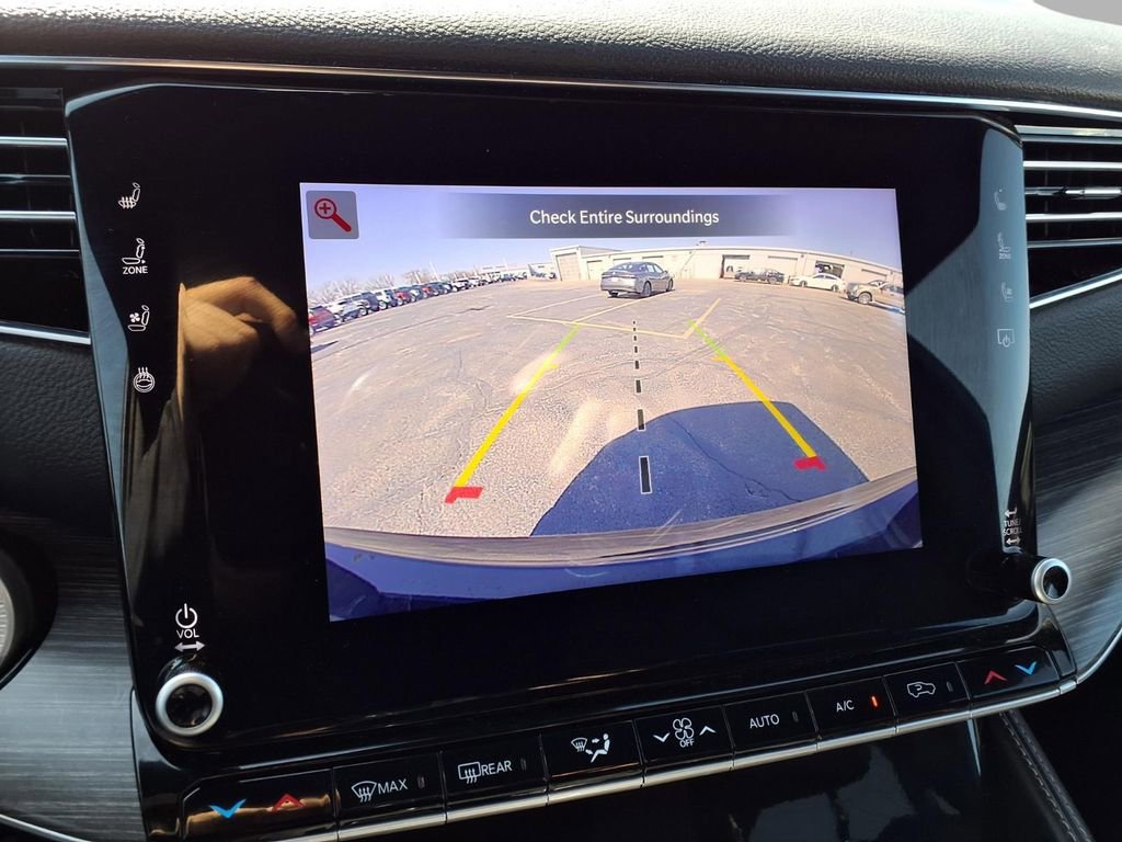 Used 2024 Jeep Wagoneer Series II w/ Flexible Seating Group image 6