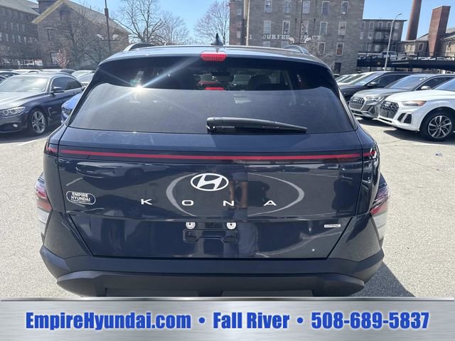 Certified 2024 Hyundai Kona SEL AWD/4WD image 4