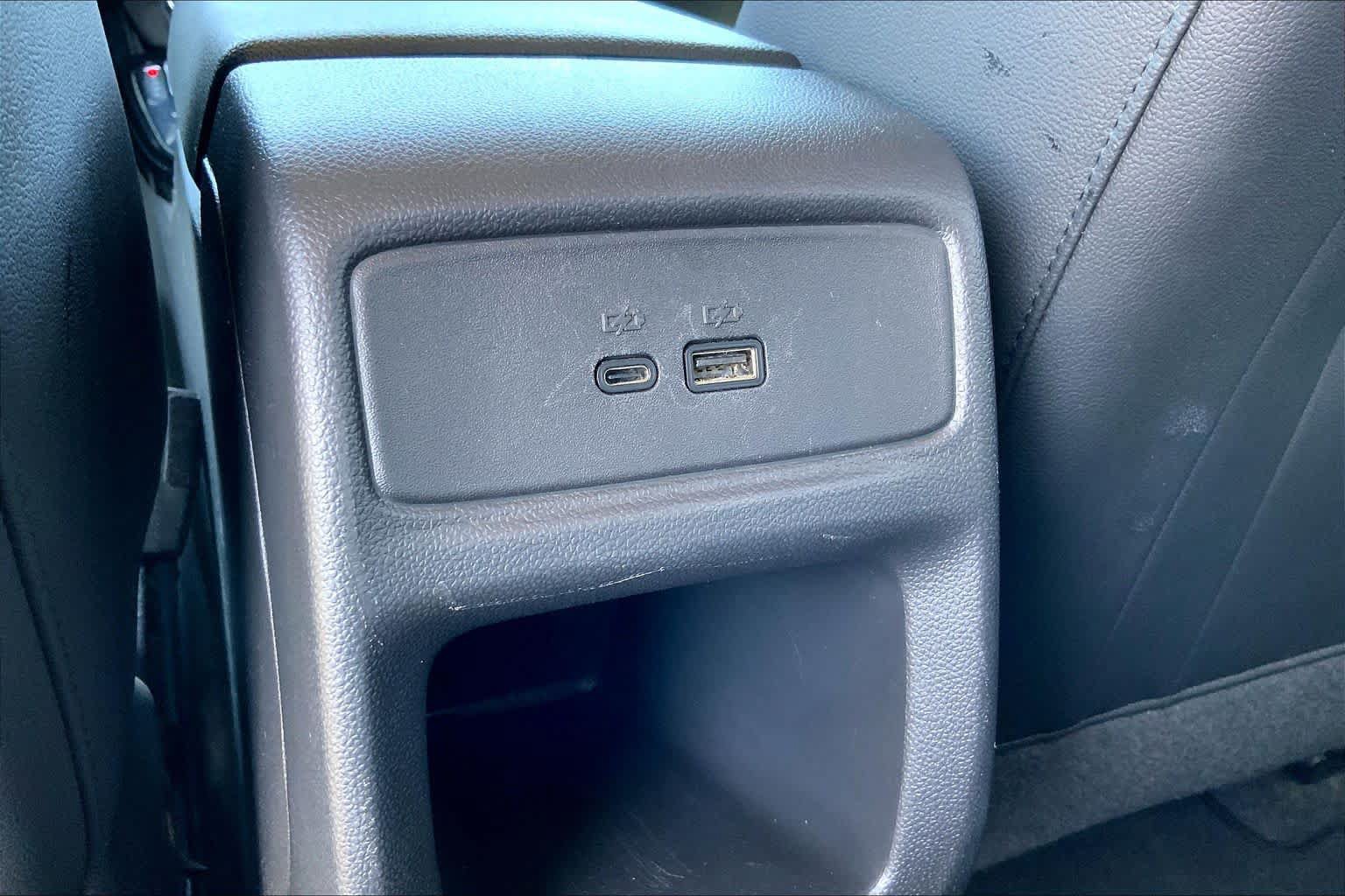 Used 2025 Chevrolet Trax LT FWD image 35