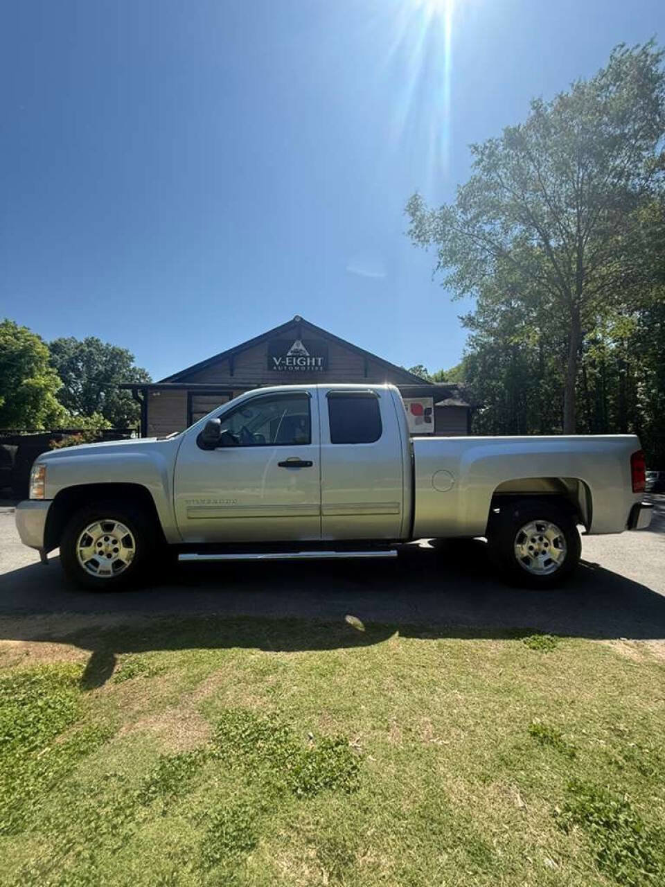 Used 2011 Chevrolet Silverado 1500 LT w/ All-Star Edition RWD image 3