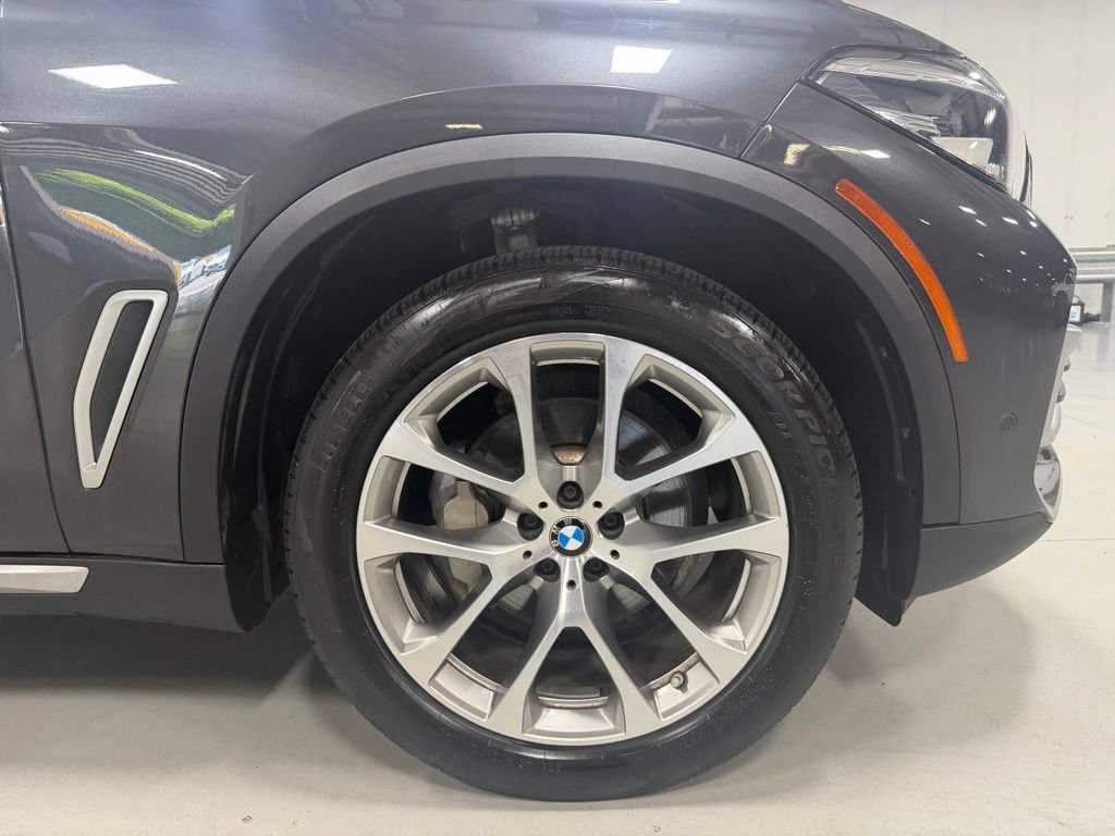 Used 2020 BMW X5 xDrive40i w/ Convenience Package AWD/4WD image 15