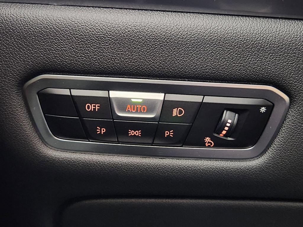 Used 2023 BMW X7 xDrive40i AWD/4WD image 27
