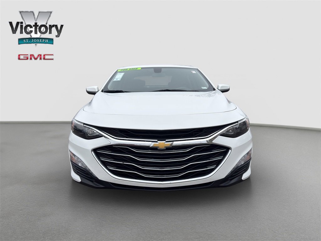 Used 2021 Chevrolet Malibu LT image 3