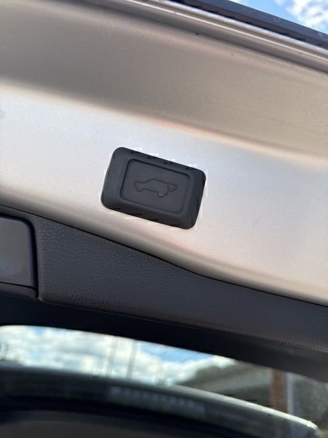 Certified 2025 Toyota RAV4 XLE w/ Convenience Package image 14