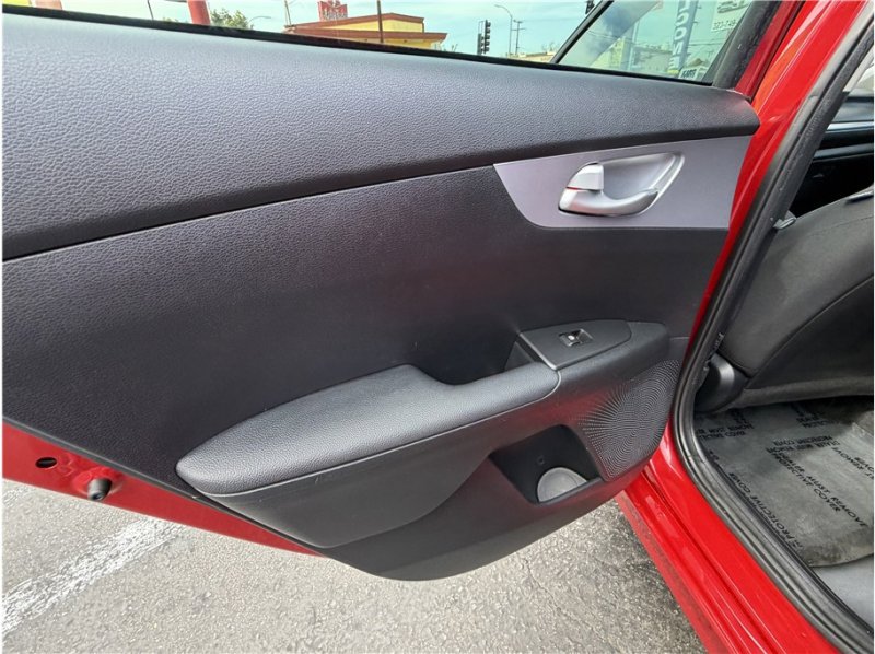 Used 2024 Kia Forte LXS w/ LXS Technology Package image 19