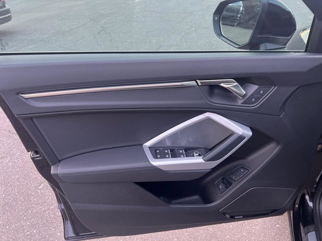 Used 2023 Audi Q3 2.0T Premium Plus w/ Premium Plus Package image 13