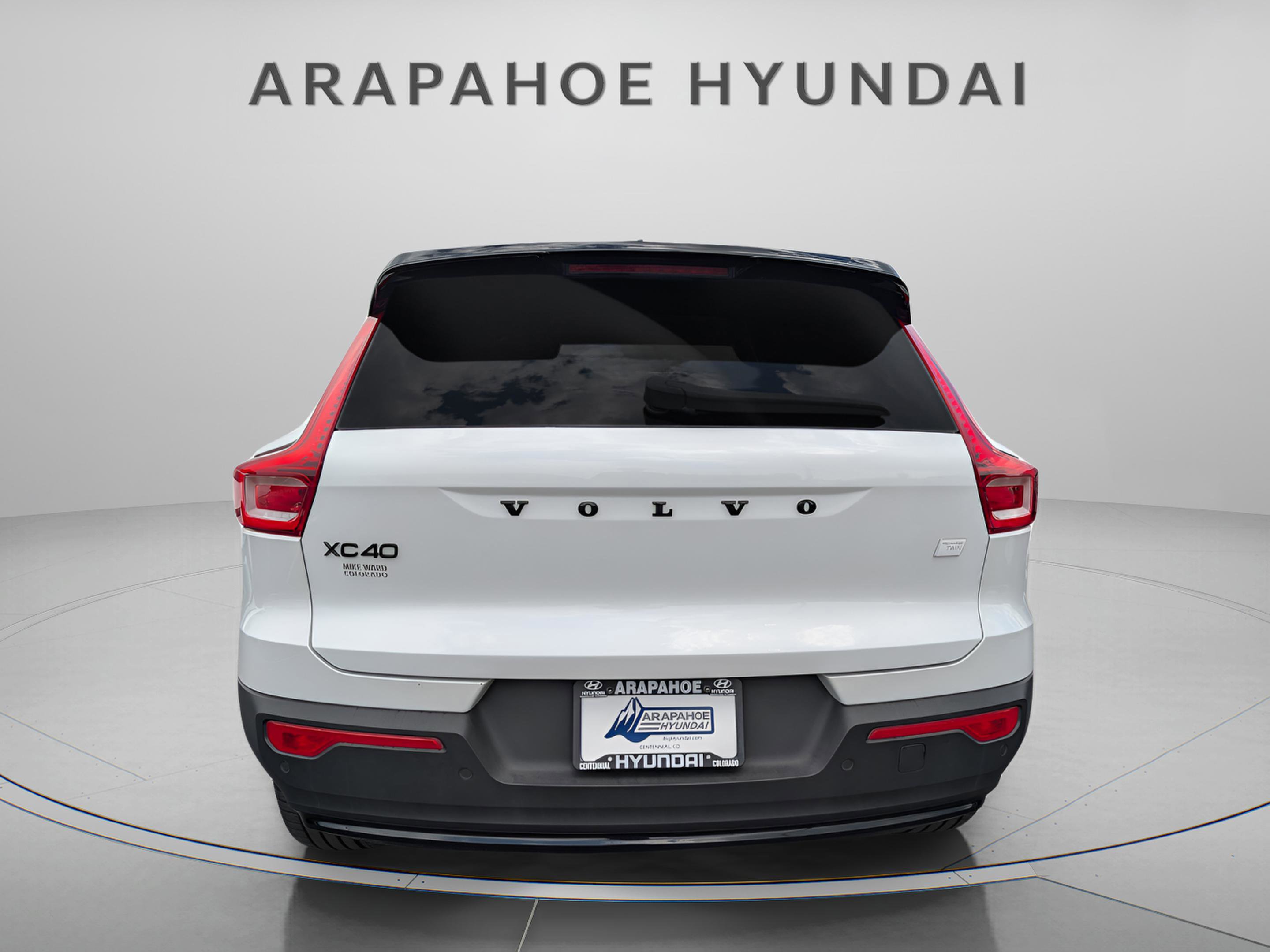 Used 2023 Volvo XC40 Recharge Ultimate w/ Protection Package Premier image 4