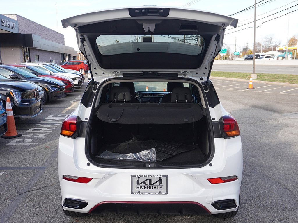 Used 2020 Buick Encore GX Preferred w/ Sport Touring Package image 19