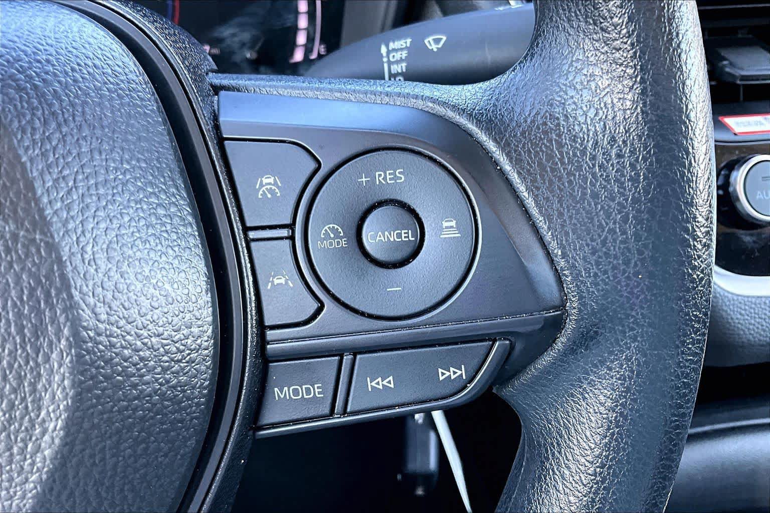 Used 2026 Toyota Corolla LE FWD image 21
