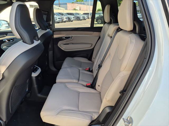 New 2026 Volvo XC90 T8 Ultra w/ Protection Package AWD/4WD image 12