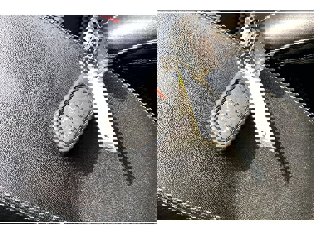 Used 2020 Jeep Cherokee Latitude Plus w/ Cold Weather Group image 14