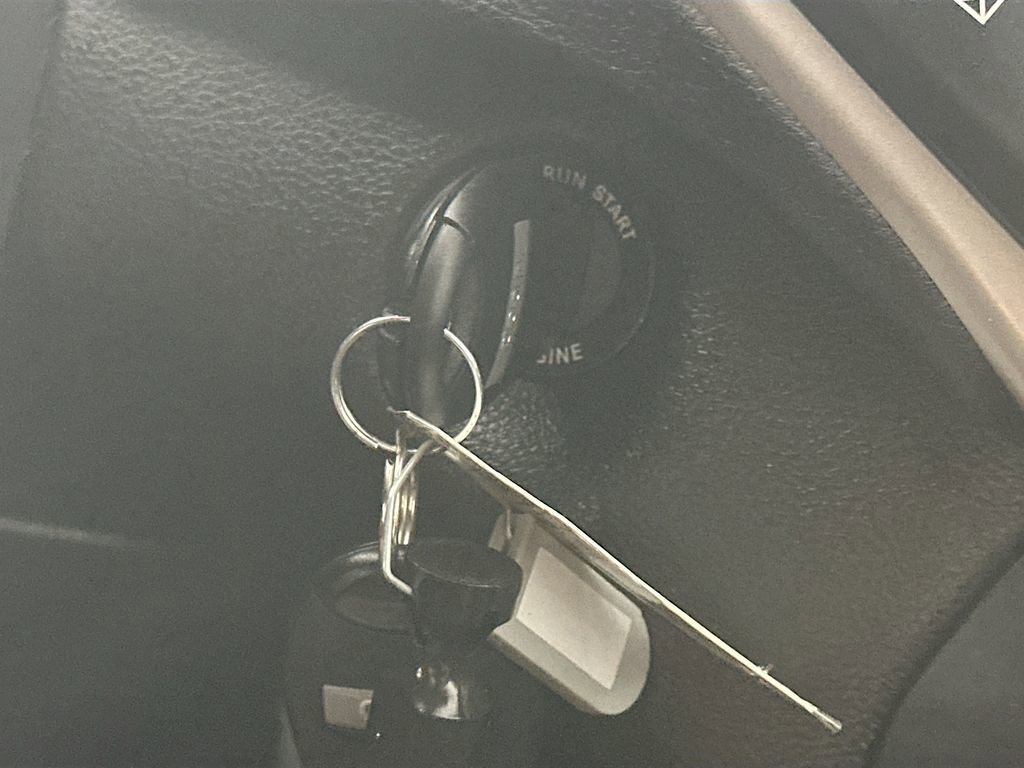 Used 2017 Jeep Cherokee Latitude w/ Comfort & Sound Group image 28