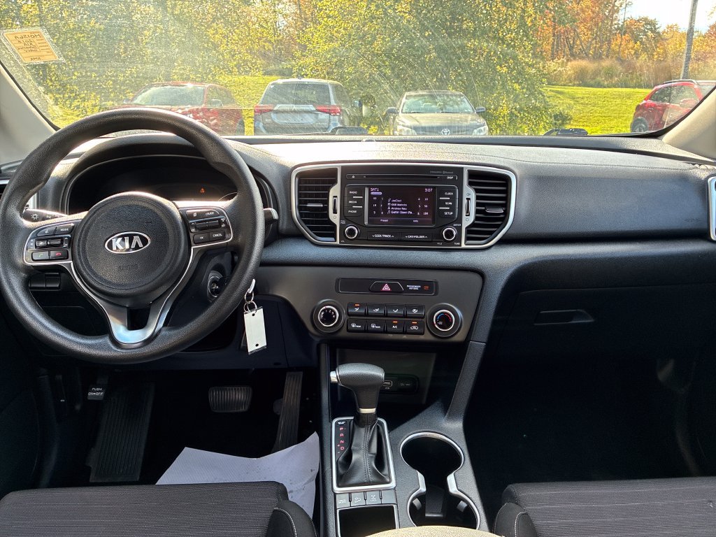 Used 2018 Kia Sportage LX AWD/4WD image 17