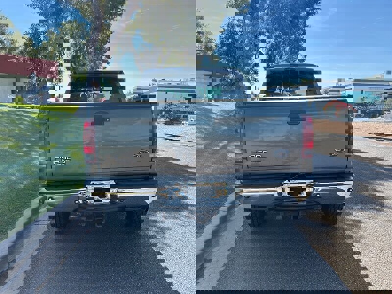 Used 2003 Ford F350 Lariat image 4