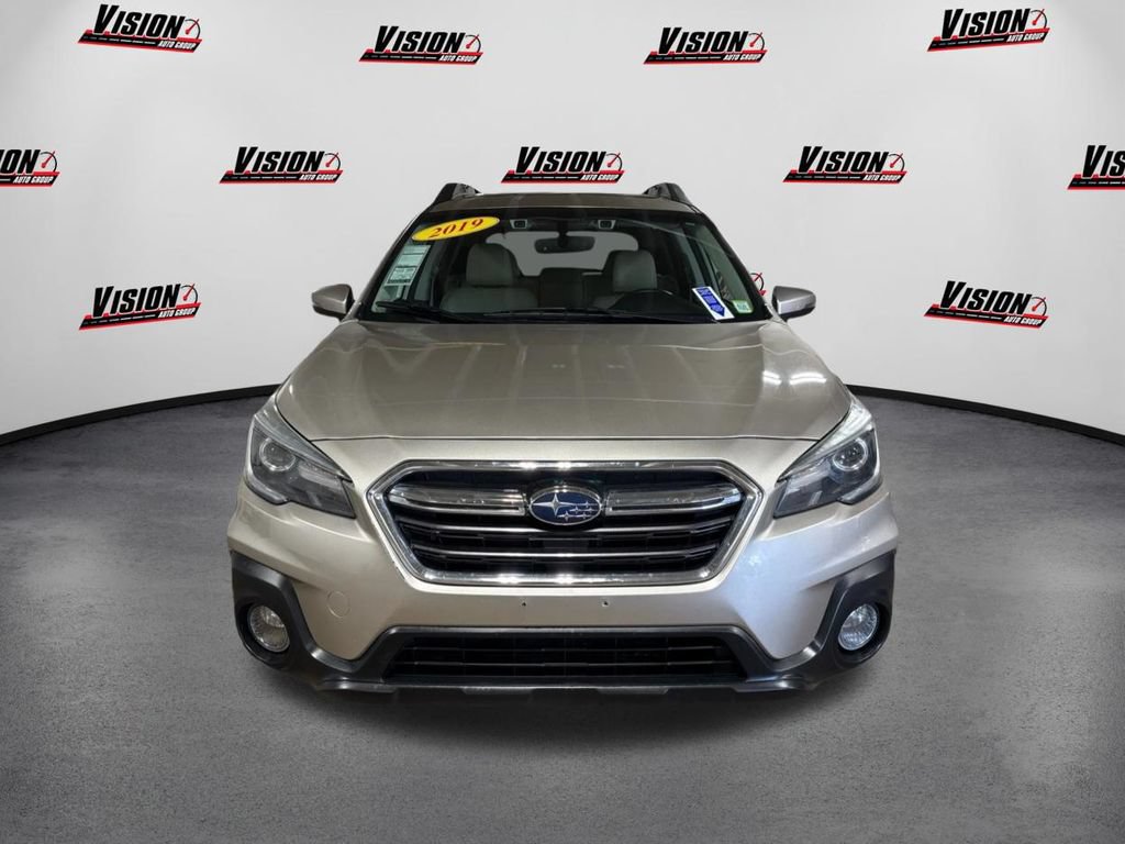 Used 2019 Subaru Outback 2.5i Limited AWD/4WD image 2
