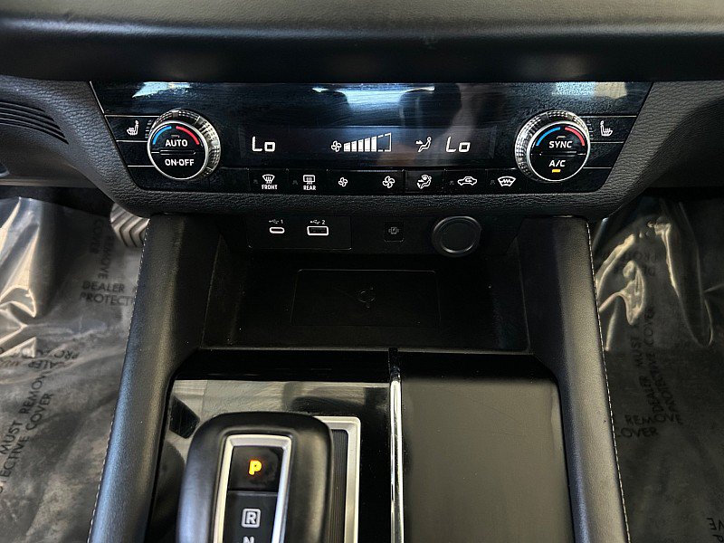 Used 2024 Mitsubishi Outlander AWD image 20