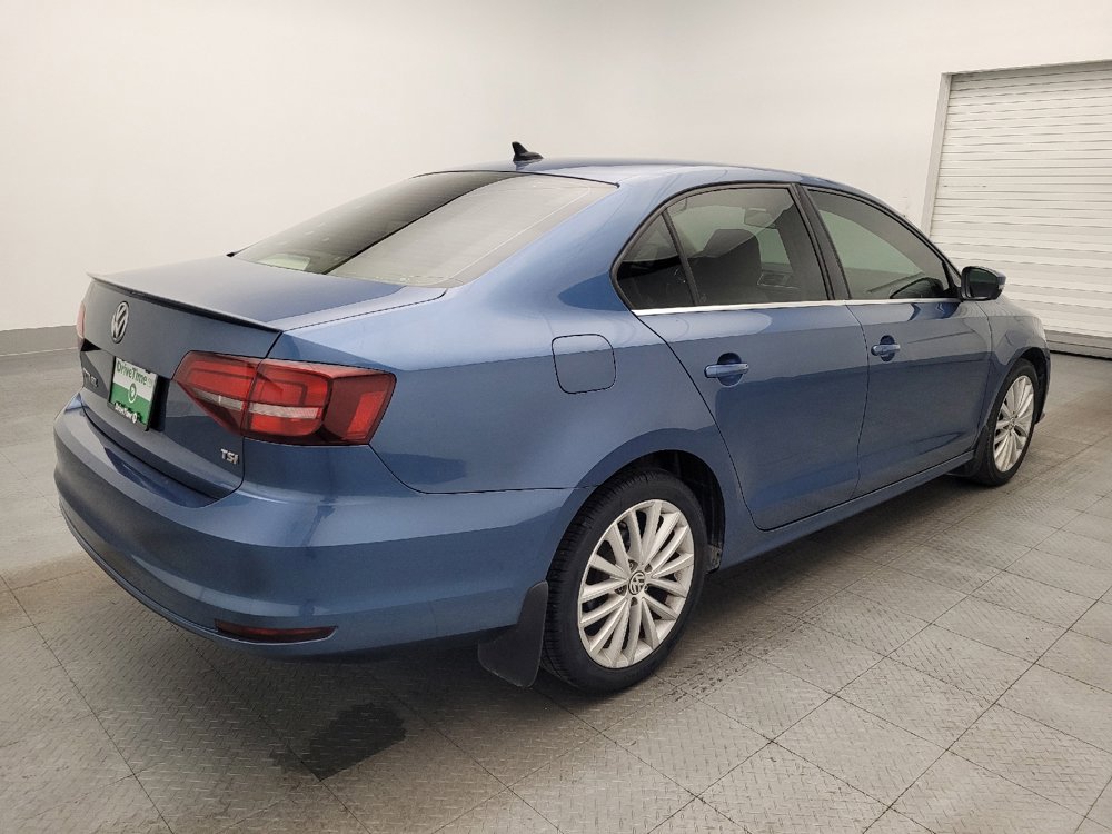 Used 2016 Volkswagen Jetta SEL w/ Lighting Package FWD image 9
