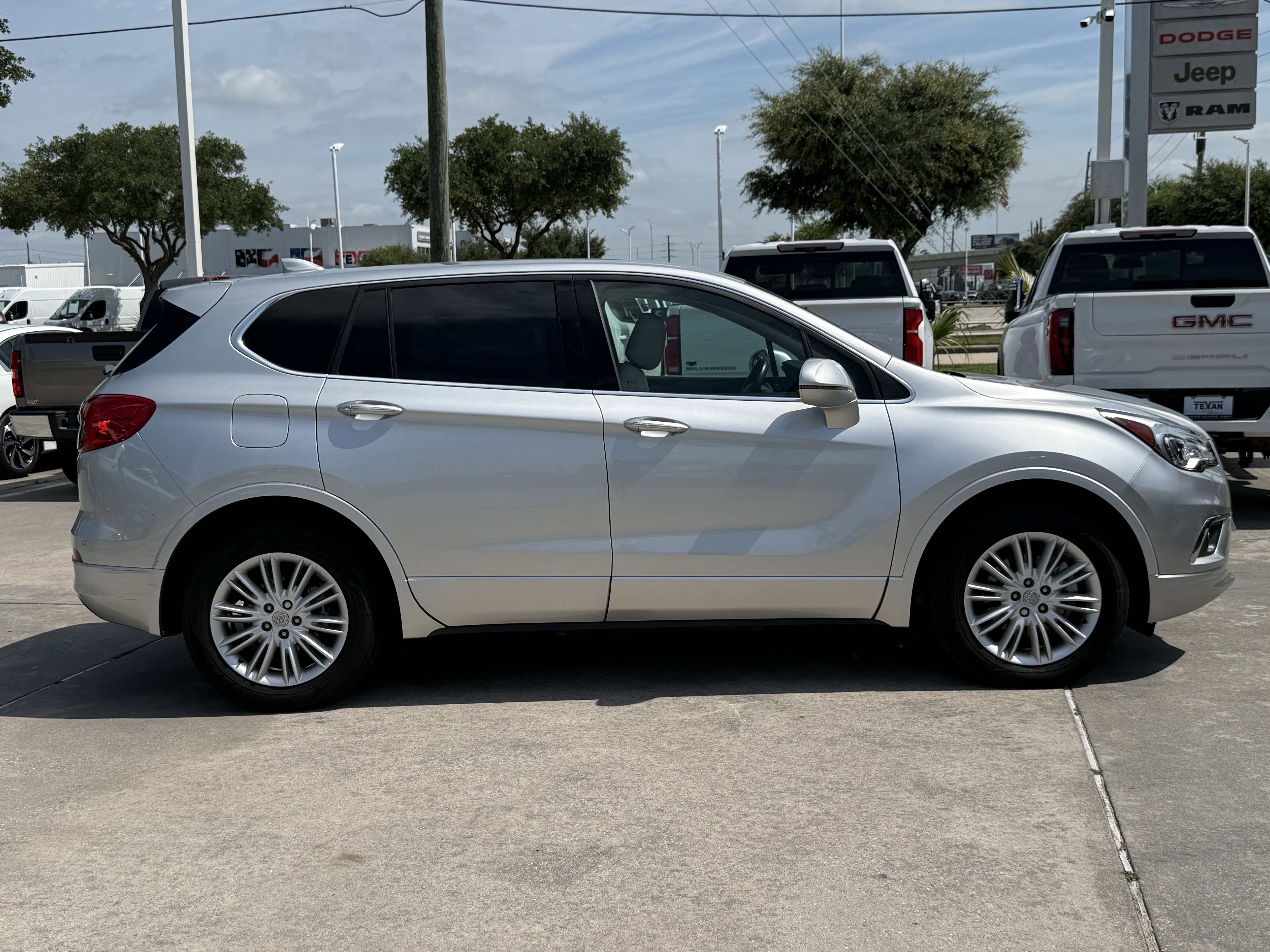 Used 2018 Buick Envision Preferred FWD image 3
