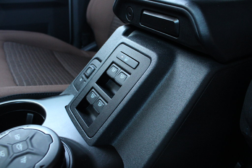 Used 2023 Ford Bronco Outer Banks AWD/4WD image 17