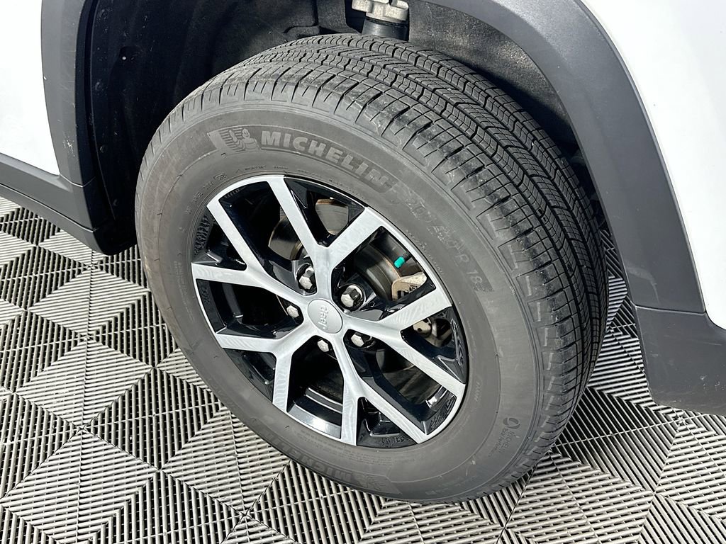 Certified 2025 Jeep Grand Cherokee Limited image 41