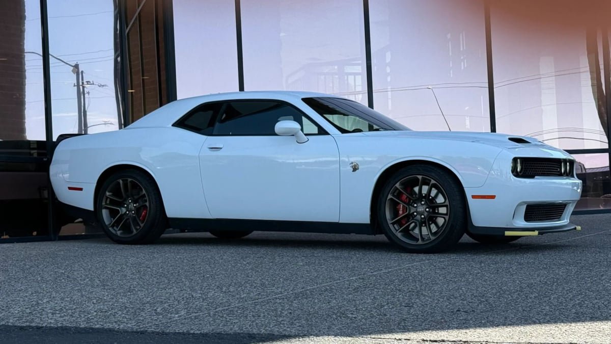 Used 2021 Dodge Challenger SRT Hellcat Redeye RWD image 16