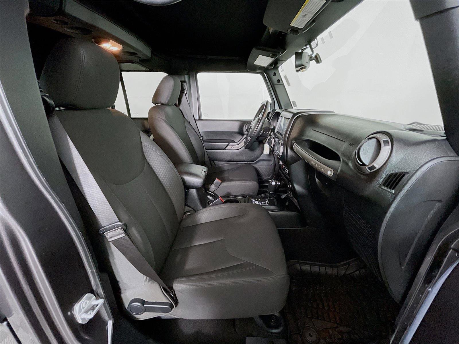 Used 2016 Jeep Wrangler Unlimited Sport w/ Quick Order Package 24S image 27