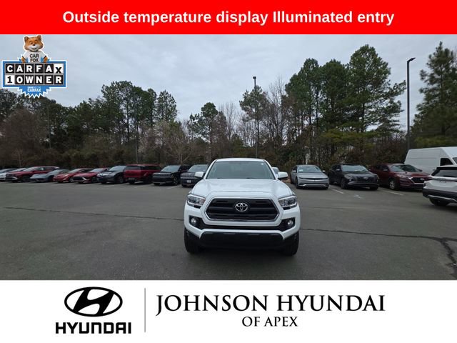 Used 2016 Toyota Tacoma SR5 w/ Towing Package image 11