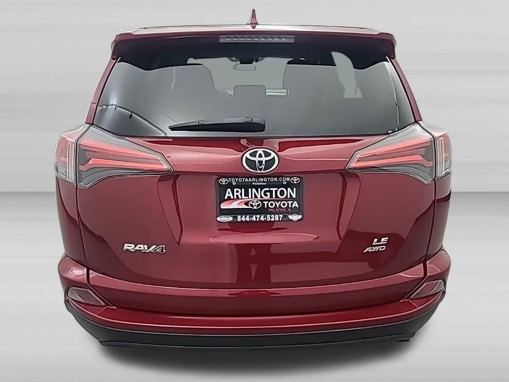 Used 2018 Toyota RAV4 LE image 4