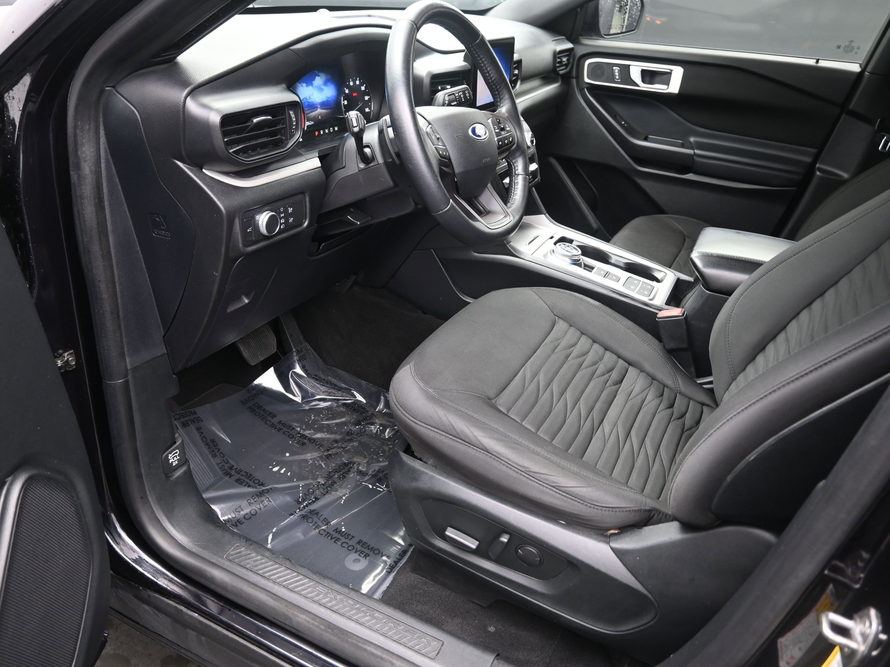 Used 2020 Ford Explorer XLT w/ Class III Trailer Tow Package image 14