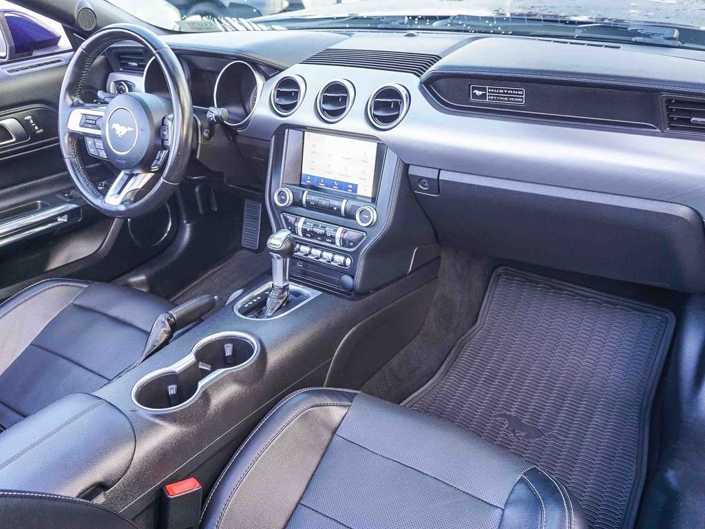Used 2020 Ford Mustang Premium RWD image 15