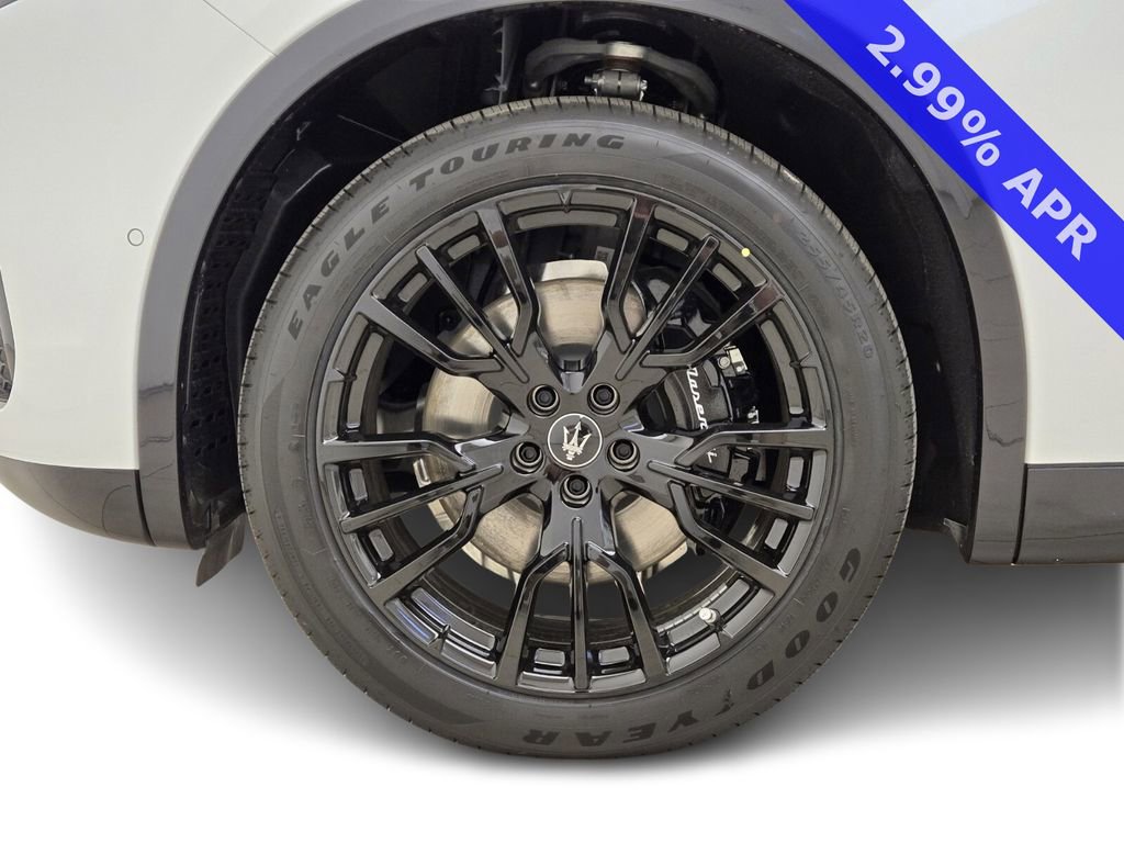 New 2025 Maserati Grecale Modena image 13