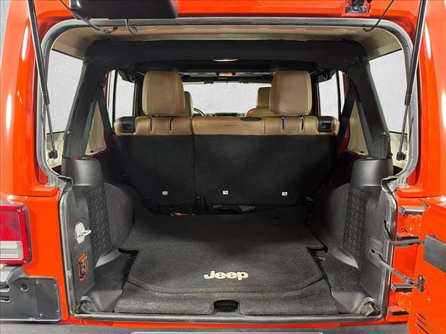 Used 2015 Jeep Wrangler Unlimited Sahara AWD/4WD image 20
