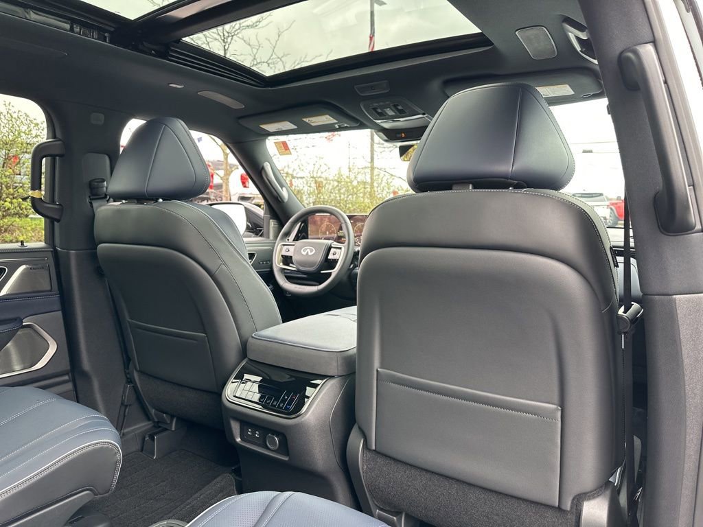 New 2026 INFINITI QX80 4WD w/ Sport Exterior Package image 24