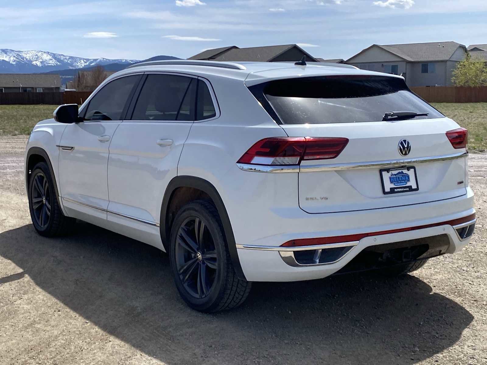 Used 2022 Volkswagen Atlas Cross Sport SEL R-Line image 12