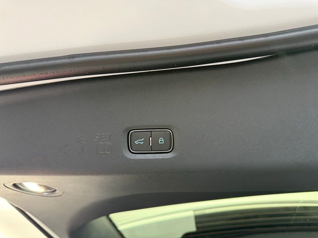 New 2025 Ford Expedition Active image 76