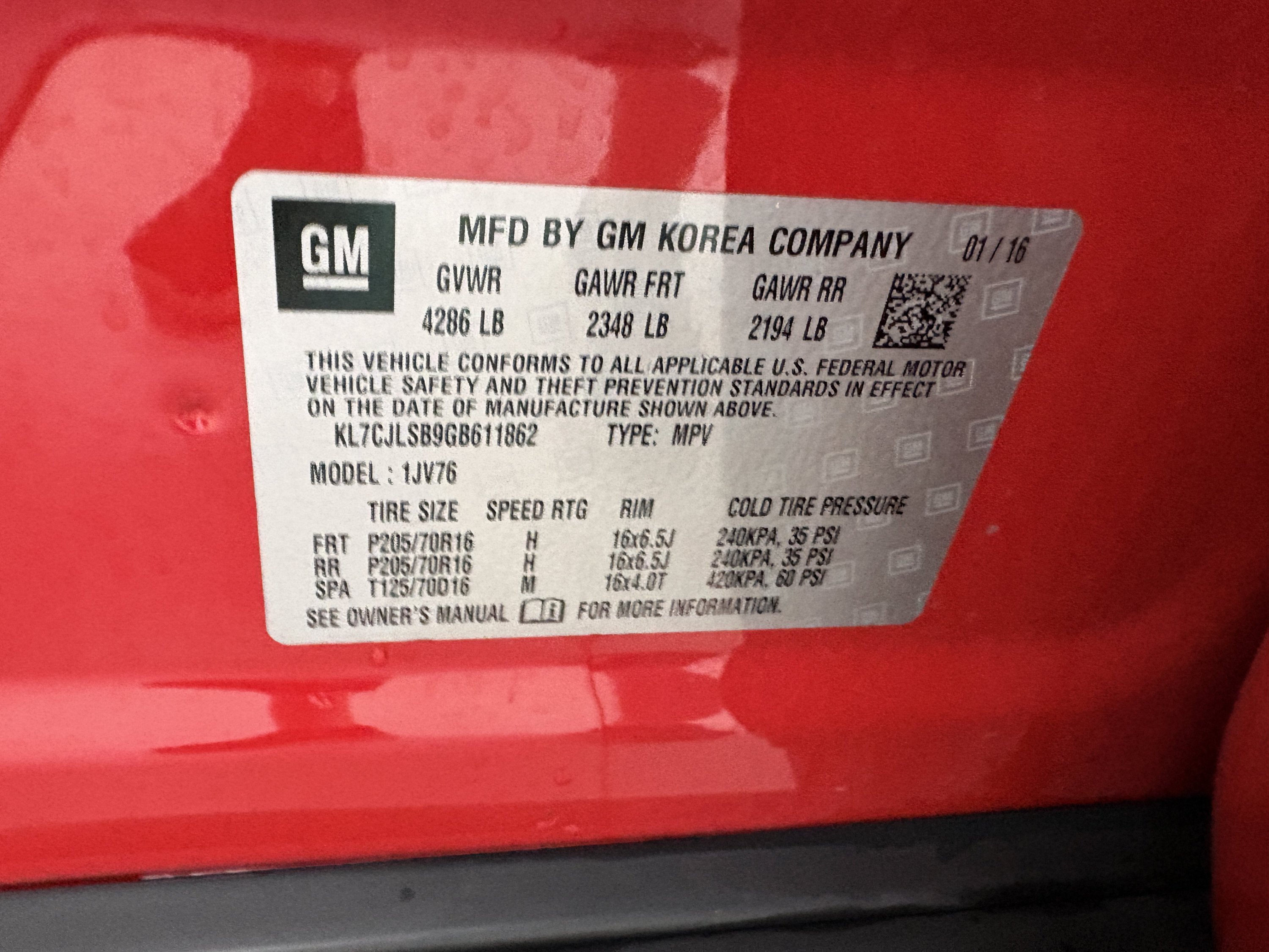 Used 2016 Chevrolet Trax LT w/ LT Sun and Sound Package FWD image 34