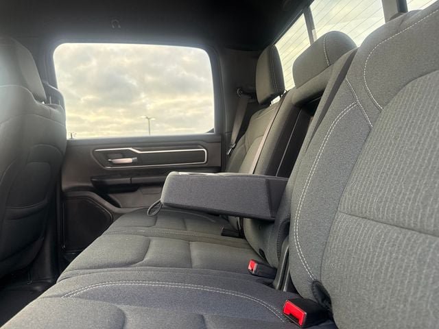 Used 2021 RAM 1500 Big Horn AWD/4WD image 34
